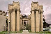pic of entrance  - Corinthian Style Column at Entrance of Palace of Fine Arts in San Francisco - JPG 