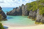picture of bermuda  - The beautiful secluded romantic Jobson Cove Beach on the south side of Bermuda - JPG 