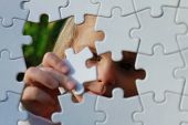 picture of puzzle  - A small child - JPG 