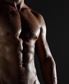 picture of fitness  - Part of a wet man - JPG 