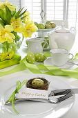 picture of setting  - Place setting with card and flowers for easter brunch - JPG 