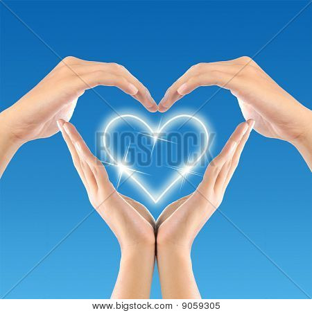 Stock photo : love symbol made by hands