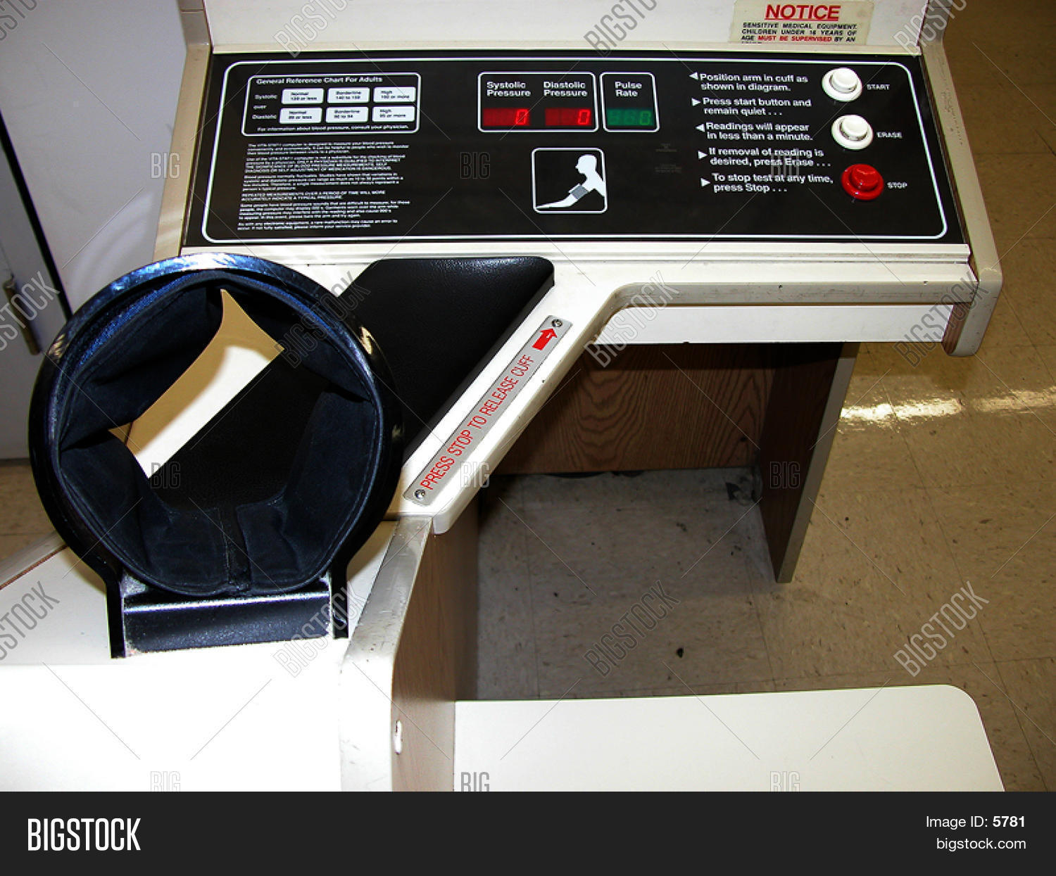 Public Blood Pressure Machine Image & Photo Bigstock