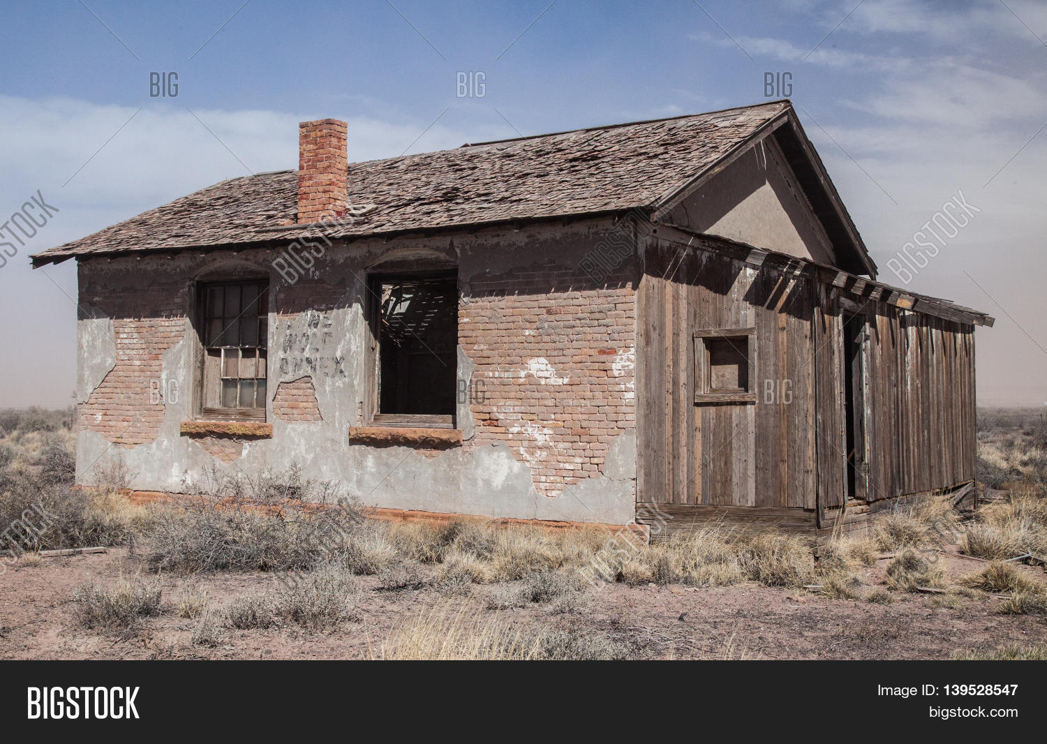 Abandoned House Desert New Mexico Image & Photo Bigstock