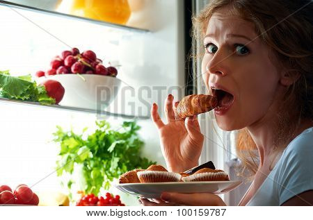 Woman Eats Night Stole The Refrigerator