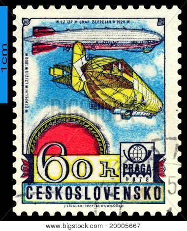 Ročníku poštovní známka. Graf Zeppelin. Vzducholoď Lz-127.