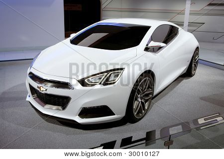 CHICAGO - 12 febbraio: Concetto la Chevrolet 140 sul display al Chicago Auto Show del 2012. 12 Febbraio, 2