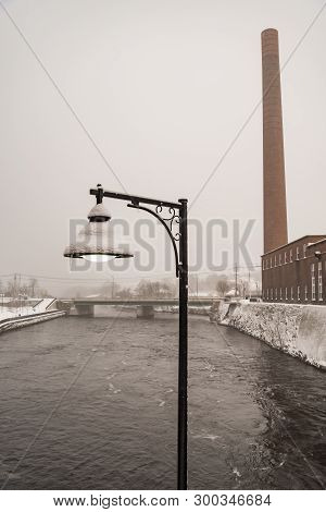Saco River On The Pepperell Textile Mill In Biddeford, Maine
