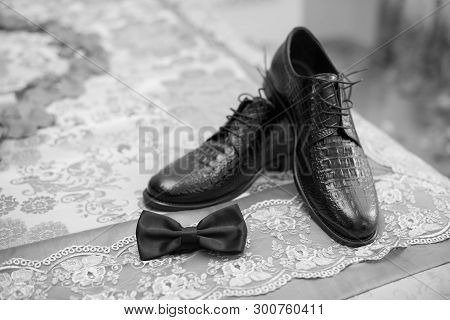 Groom Bow With Shoes, Black Shoes, Groom Shoes, Weddingday Shoes Of Groom