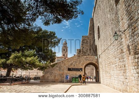 Dubrovnik, Croatia - April, 2018: Inner Part Of Ploce Gate At The Beautiful Dubrovnik Walls