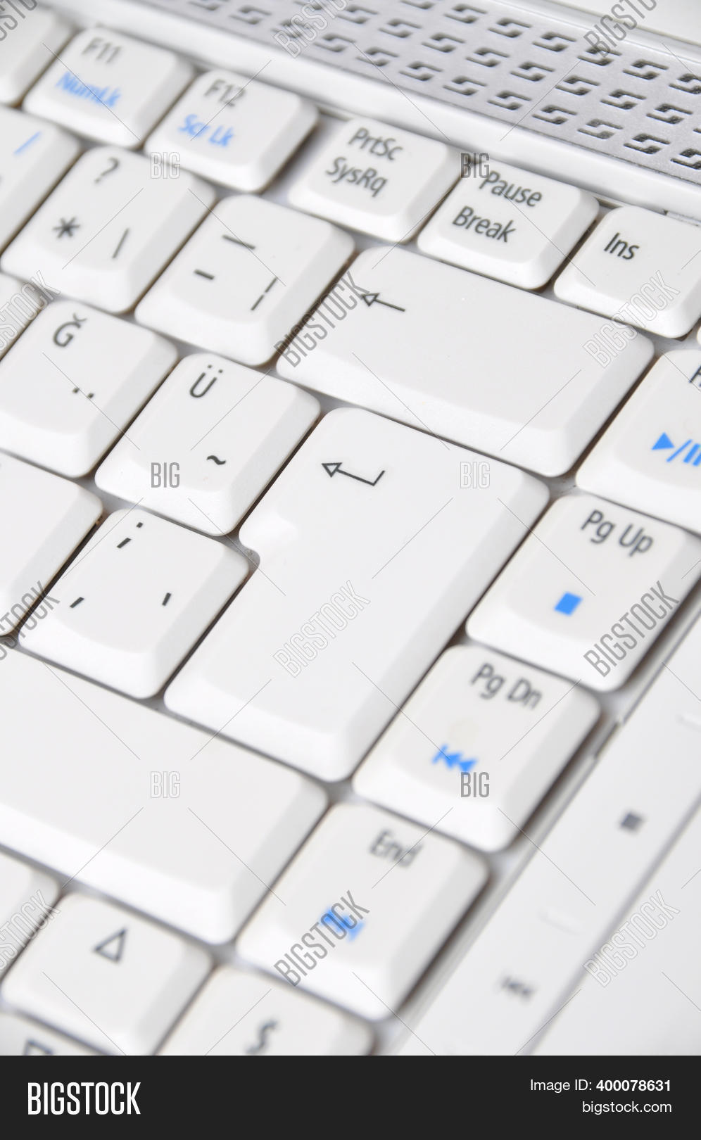 Keyboard White Color White Color 图片和照片(免费试用) | Bigstock
