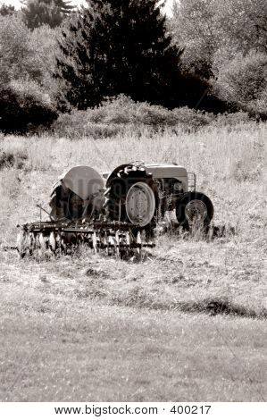 Gamle traktor B&w Sepia 1