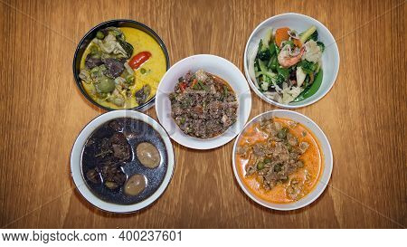 Top Five Faverite Thai Food Manu Serve On Wood Table From Top View