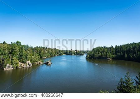 Lake Ottenstein In Waldviertel, Lower Austria. Famous Place And Recreational Area During Summer.
