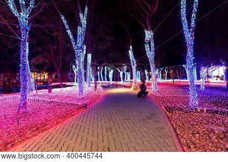 Rachaburi,thailand - 18 Decemmber, 2020: Lighting Show Festival At Nasatta Park With Traveler