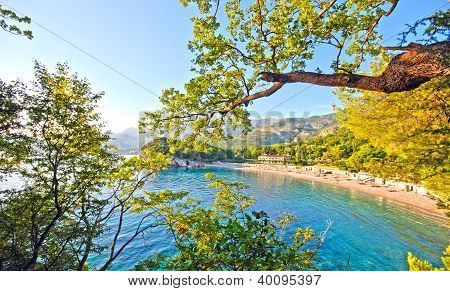 หาด ทะเลเมดิเตอร์เรเนียน (อิตาลี)