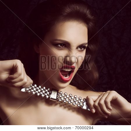 Fashion woman with jewelry precious decorations.