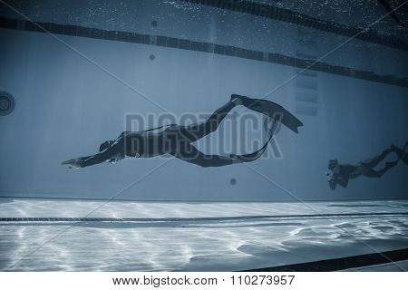 Dynamic With Fins (dyn) Performance From Underwater