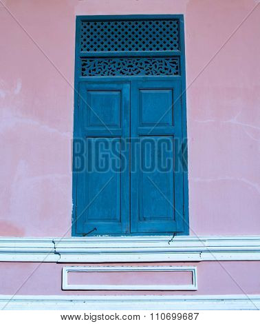 The Antique Window