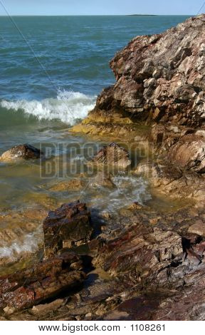 Costa rochosa