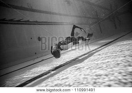 Beautiful Black And White Image Of Freediver Doing Dynamic With Fins Performance