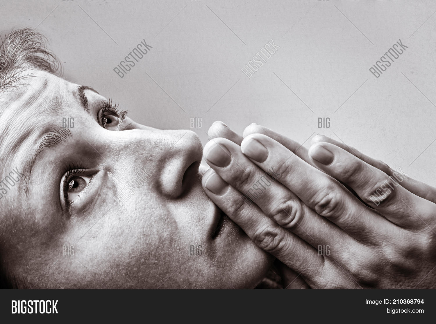 Now Dramatic Dramatic Black 图片和照片(免费试用) | Bigstock