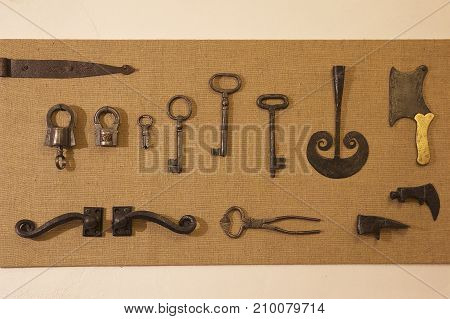 Antiquarian ironware of the early twentieth century Russia