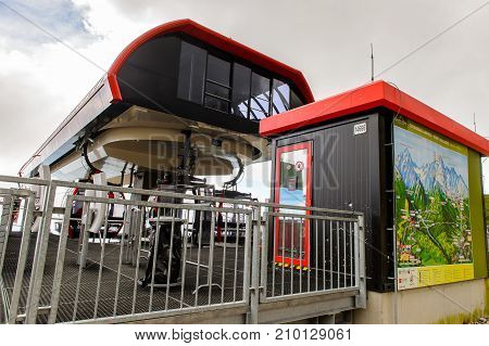 Tatranska Lomnica, Slovakia, A Skiing And Hiking Resort