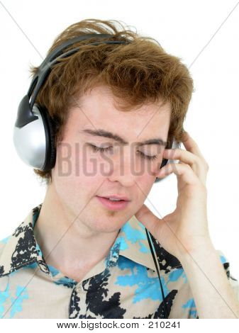 Uomo, ascoltare la musica