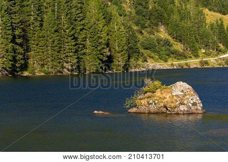 Alpine Mountain Lake Riesachsee Mit Riesachsfalle Near Schladming In Austria