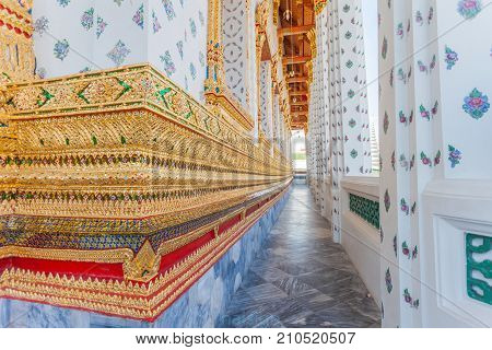 Wat Arun The Temple Of Dawn In Bangkok, Thailand