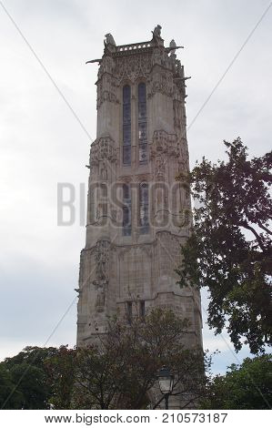 The tower Saint Jacques - Paris, France
The tower Saint Jacques - Paris, France - The tower Saint Jacques is an isolated tower, built between 1509 and 1523, raised (drawn up) in the middle of the first Parisian public garden, which bears its name, in 4 Di