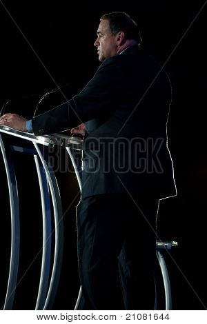 NEW ORLEANS, LA - 16 giugno: L'ex governatore Mike Huckabee affronta la Confere Leadership repubblicana