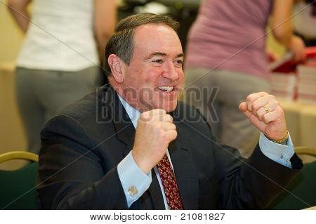 New Orleans, la 16. Juni: Gouverneur Mike Huckabee bei einer Signierstunde auf die republikanischen Führer