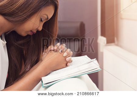 Young Lady’s Morning Prayer And Bible Study