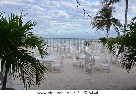 Stunning sitting area on eagle beach in Aruba