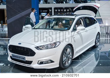 Ford Mondeo St-line
