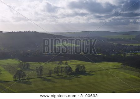 Sonnenuntergang Strahlen Ã¼ber landwirtschaftliche Landschaft Landschaft