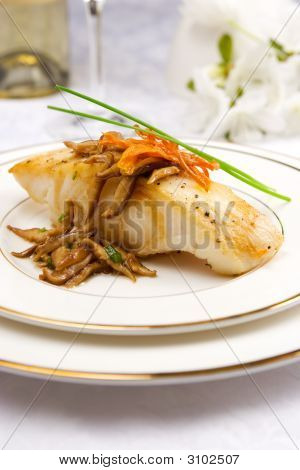 Robalo com cogumelos