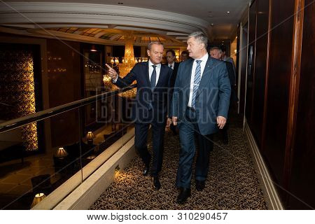 Petro Poroshenko And Donald Tuskpetro Poroshenko And Donald Tusk