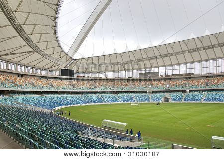 모세 게스트 경기장