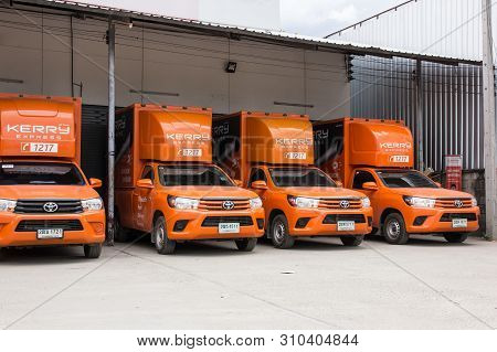 Kerry Logistic Container Pickup Truck