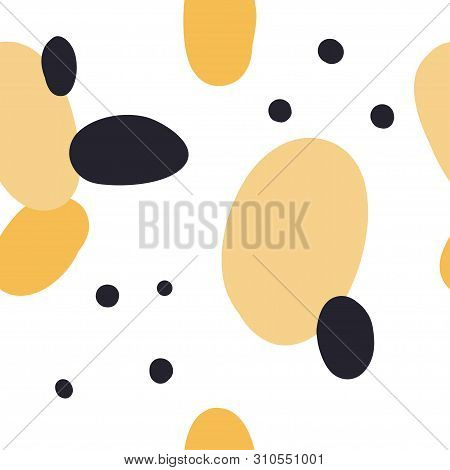 Modern Seamless Pattern With Abstract Colorful Shapes: Circles, Ovals. Doodle Hand Drawn Texture. Tr