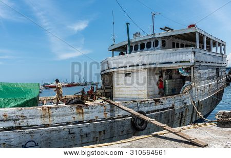 Makassar, Sulawesi, Indonesia - February 28, 2019: Paotere Old Port. Wheelhouse And Bridge Of Old Di