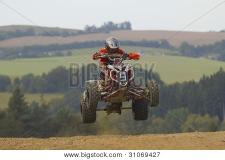 Unge Qaud motorcykel rytter