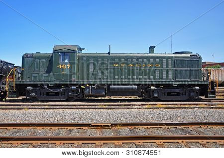 Scranton, Pa, Usa - Aug 7, 2010: Reading Railroad Rdg 467 Is A Alco Rs3 Diesel Locomotive In Steamto