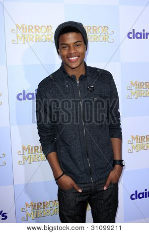 LOS ANGELES - MAR 17: Trevor Jackson pojawia się w 