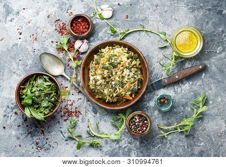 Stewed Bulgur With Portulak