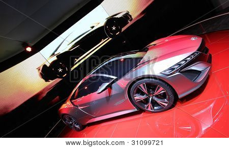 Šedá Honda NSX Concept