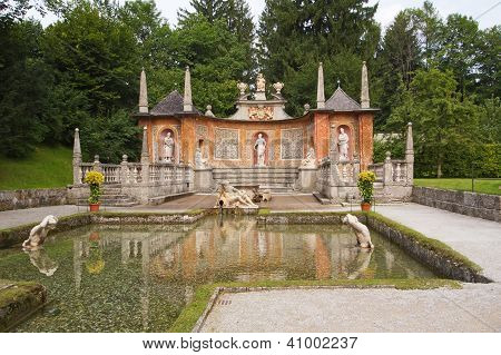 ปราสาท Hellbrunn ใกล้ซาลซ์บูร์ก (ออสเตรีย)